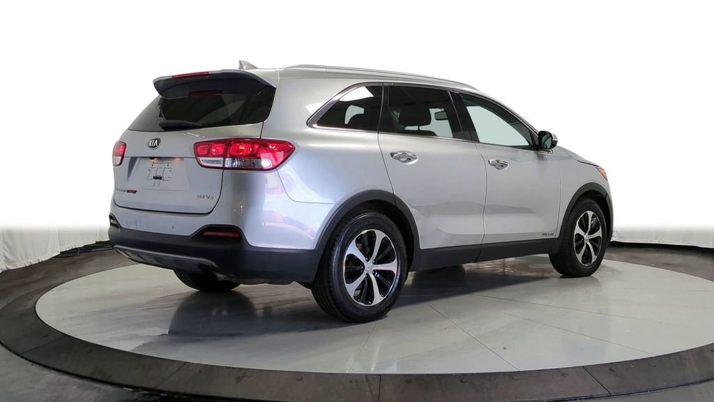 Thumbnail: 2018 Kia Sorento - 10