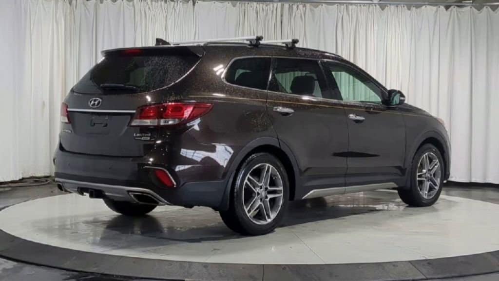 Thumbnail: 2017 Hyundai Santa Fe - 9