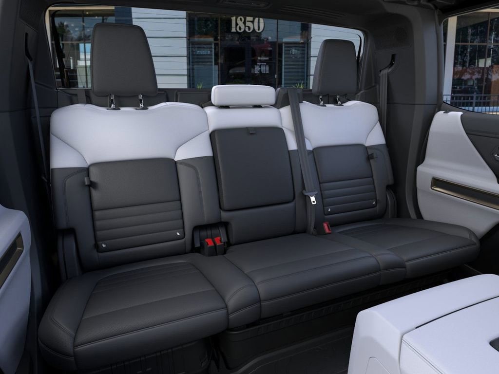 Thumbnail: 2025 GMC Hummer EV - 17