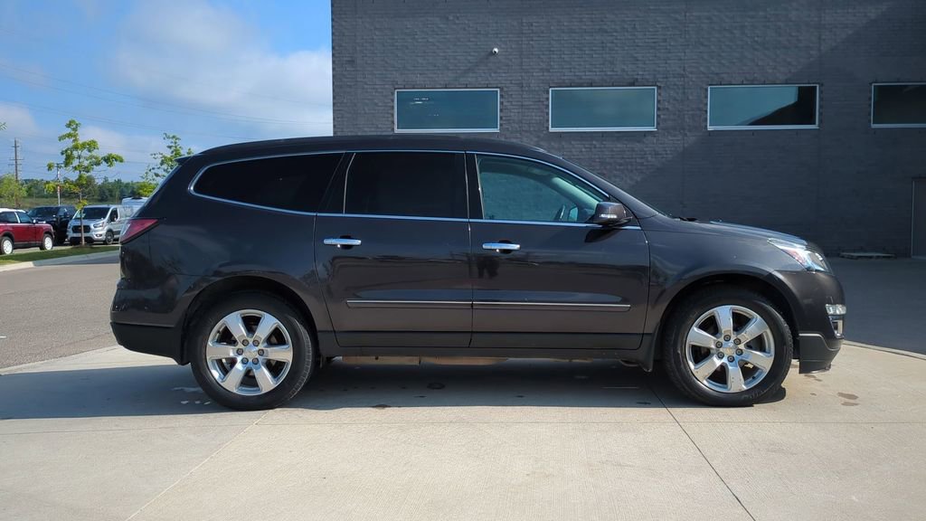 Thumbnail: 2017 Chevrolet Traverse - 8
