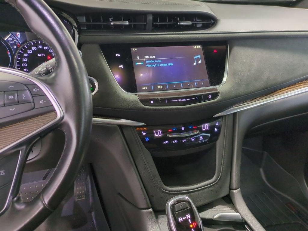 Thumbnail: 2018 Cadillac XT5 - 33