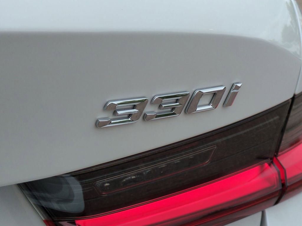 Thumbnail: 2024 BMW 3 Series - 15