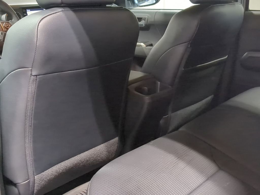 Thumbnail: 2021 Toyota Tacoma - 30