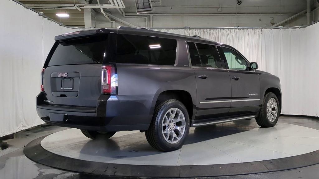 Thumbnail: 2016 GMC Yukon XL - 10