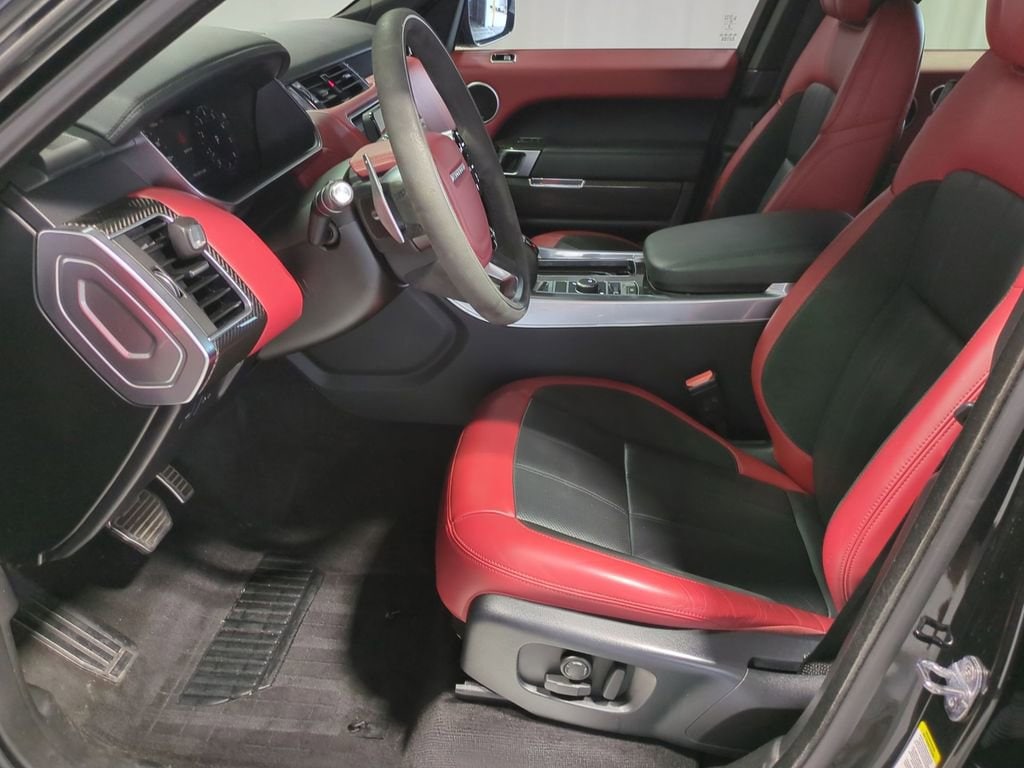 Thumbnail: 2020 Land Rover Range Rover Sport - 17