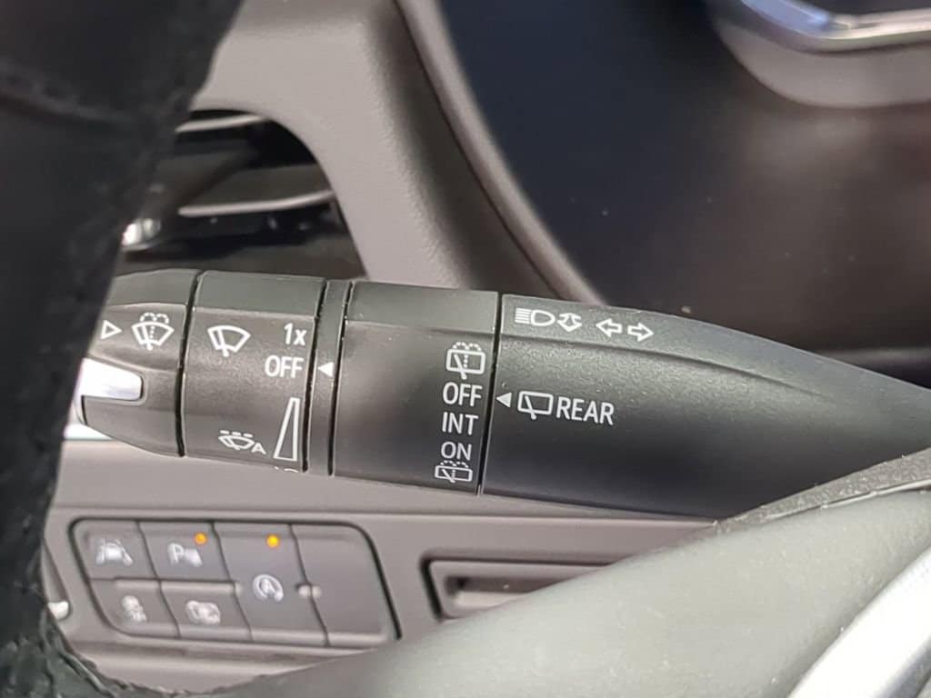 Thumbnail: 2023 GMC Yukon XL - 26