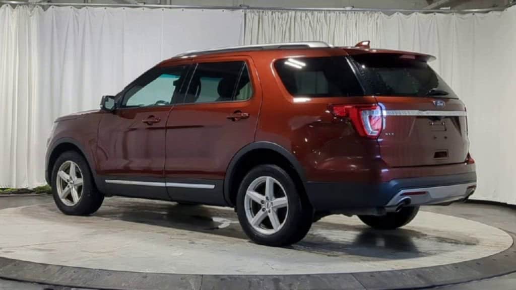 Thumbnail: 2016 Ford Explorer - 8