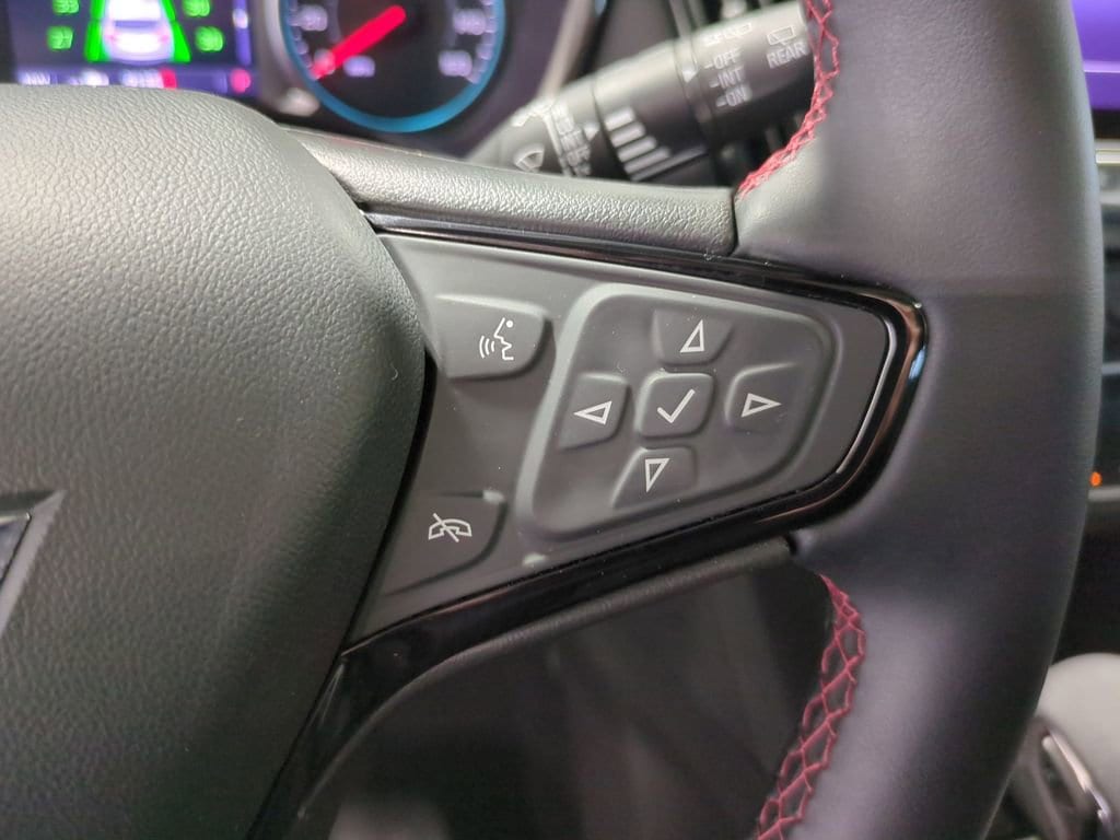 Thumbnail: 2023 Chevrolet Equinox - 31