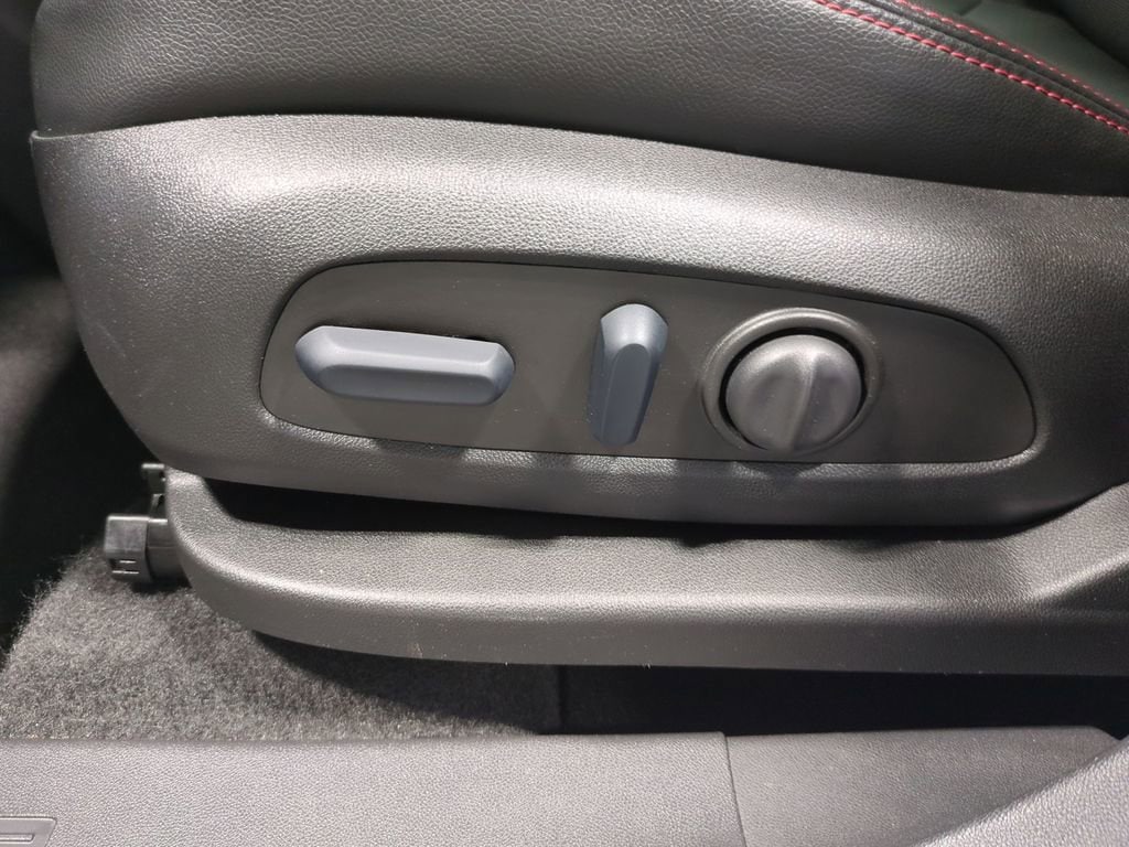 Thumbnail: 2023 Chevrolet Equinox - 21