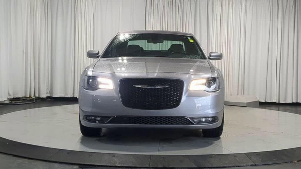 Thumbnail: 2018 Chrysler 300 - 3