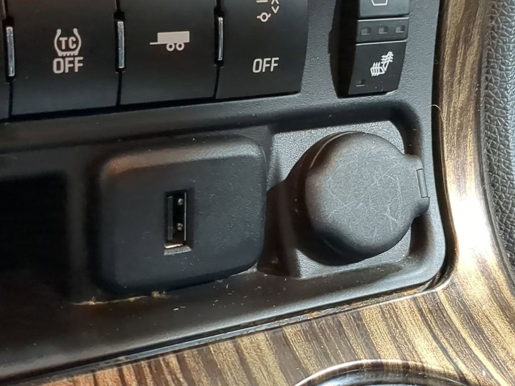 Thumbnail: 2015 GMC Acadia - 47