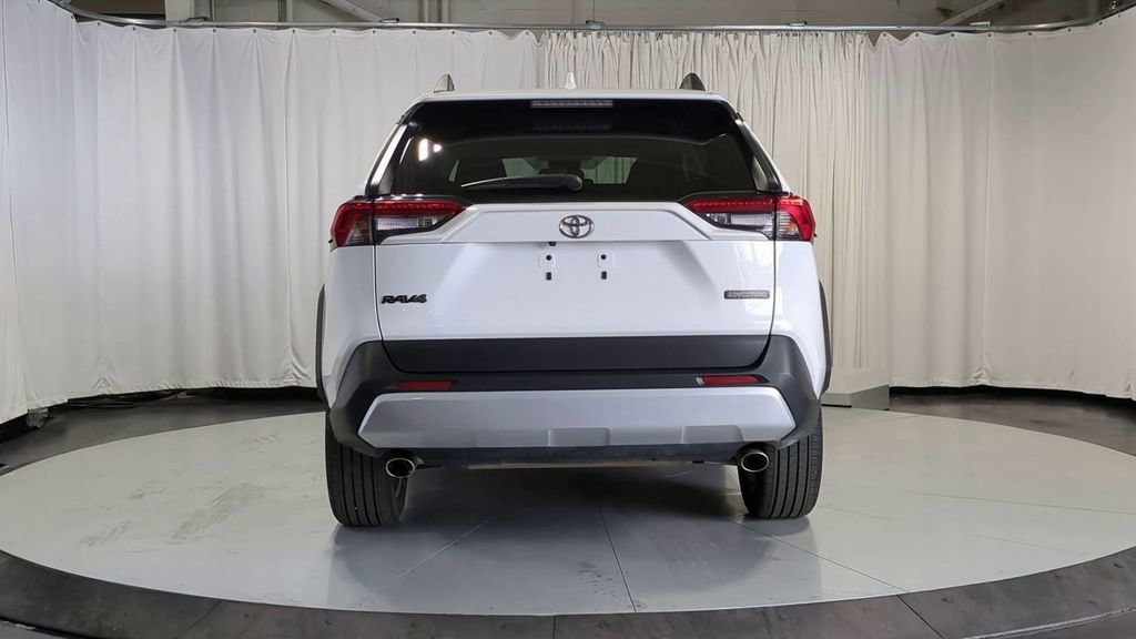 Thumbnail: 2024 Toyota RAV4 - 8