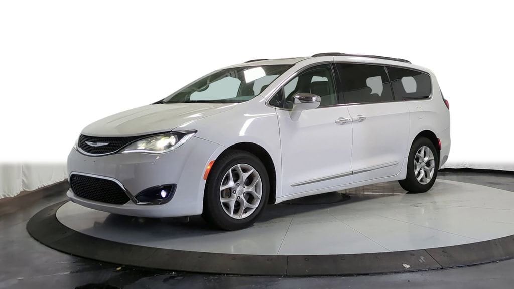 2020 Chrysler Pacifica Limited 4