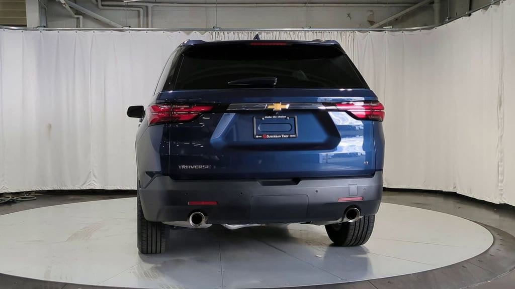 Thumbnail: 2022 Chevrolet Traverse - 9