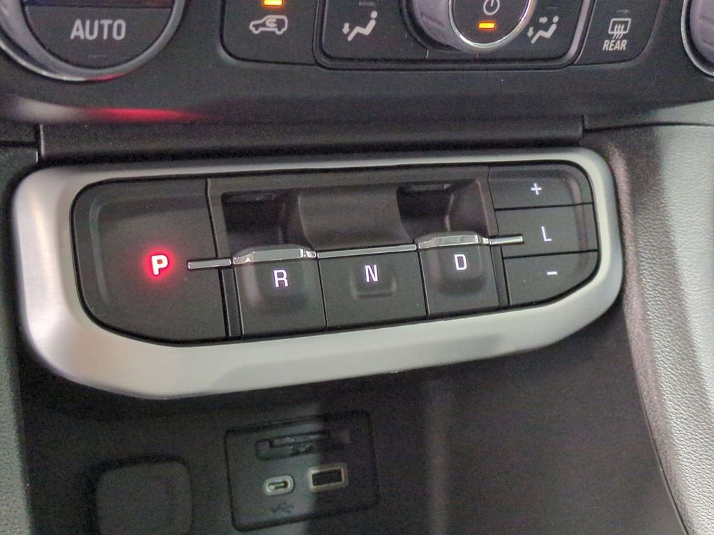 2022 GMC Acadia SLT 29