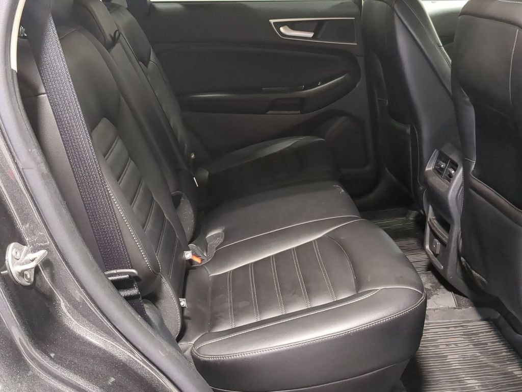 Thumbnail: 2020 Ford Edge - 33