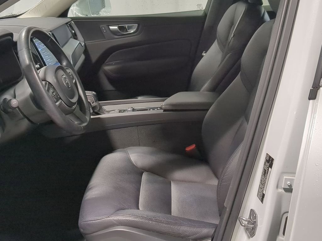 Thumbnail: 2020 Volvo XC60 - 23