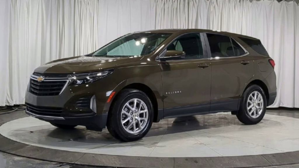 Thumbnail: 2023 Chevrolet Equinox - 5