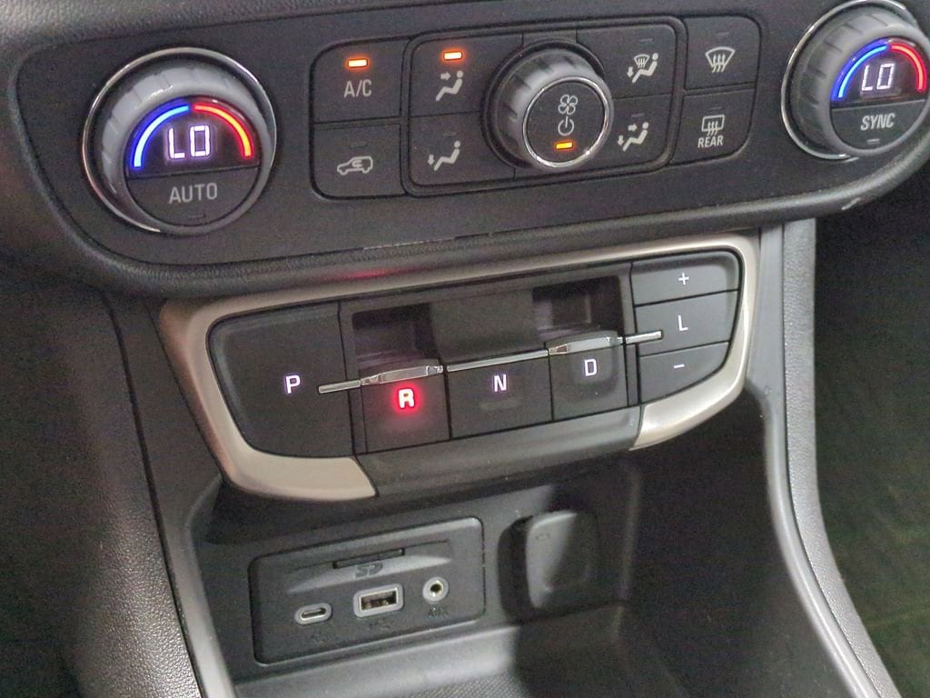 Thumbnail: 2022 GMC Terrain - 30