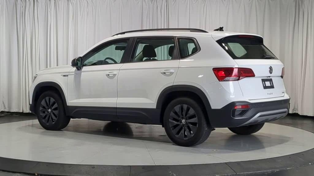 Thumbnail: 2022 Volkswagen Taos - 5