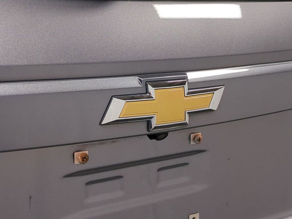 2020 Chevrolet Trax LS 14