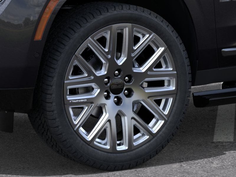 2026 GMC Yukon Denali Ultimate - Photo 9