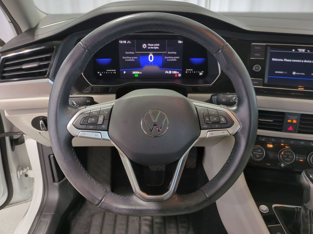 Thumbnail: 2023 Volkswagen Jetta - 21