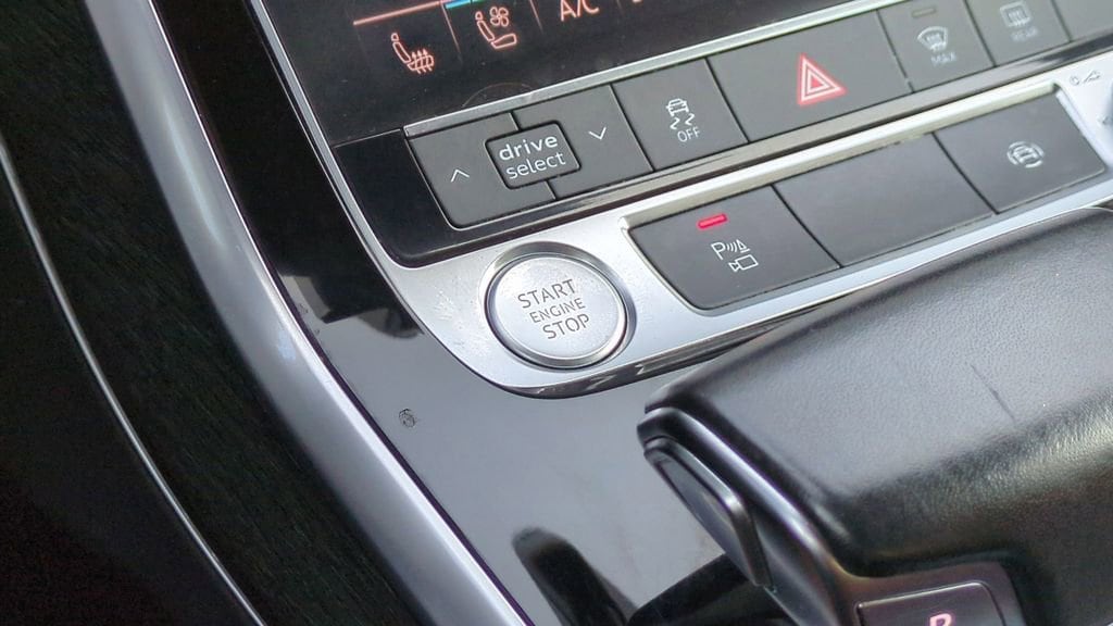 Thumbnail: 2019 Audi Q8 - 23