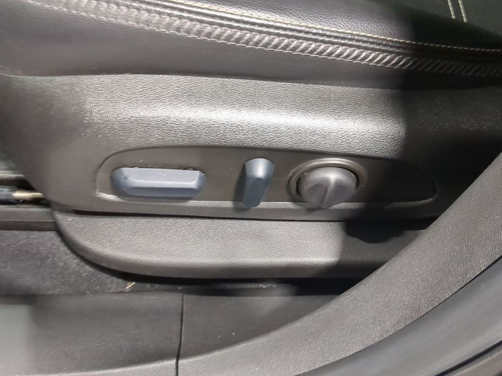 Thumbnail: 2022 GMC Terrain - 21