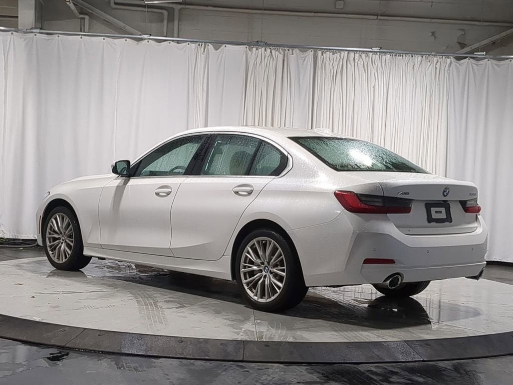 Thumbnail: 2024 BMW 3 Series - 15