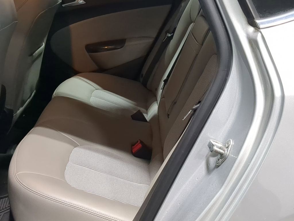 Thumbnail: 2016 Buick Verano - 30