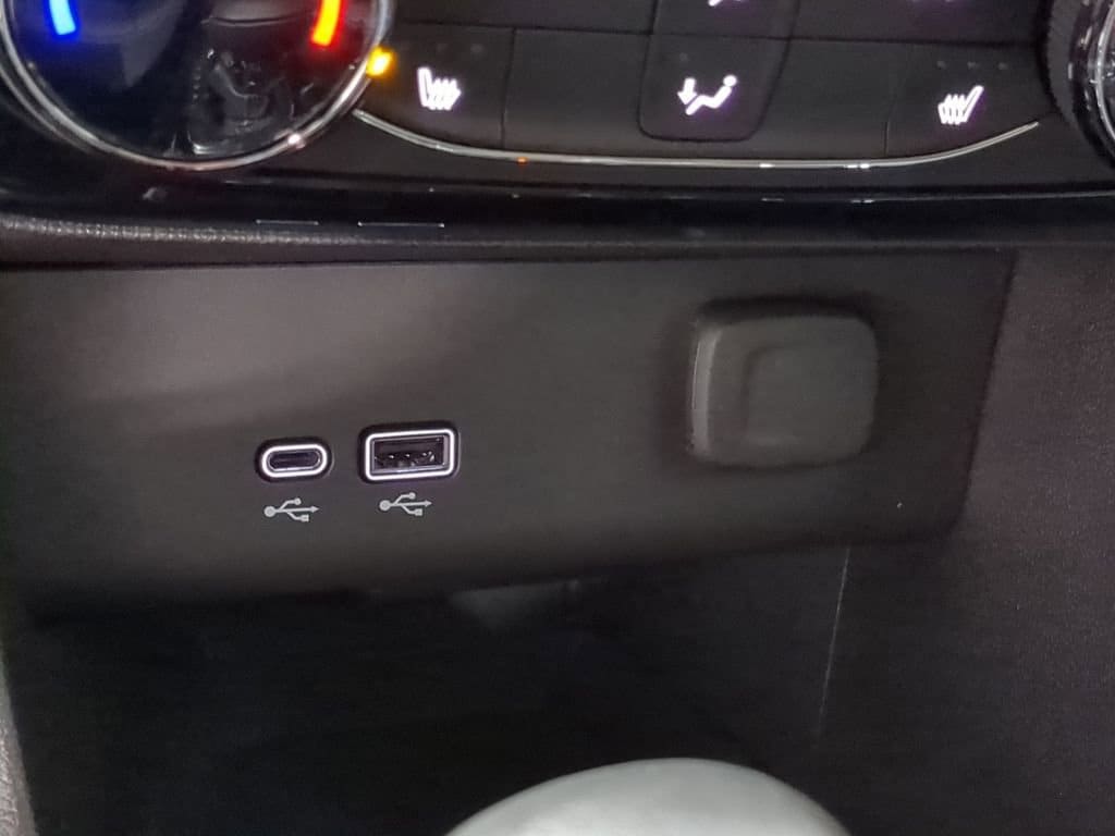 Thumbnail: 2025 Buick Encore GX - 42