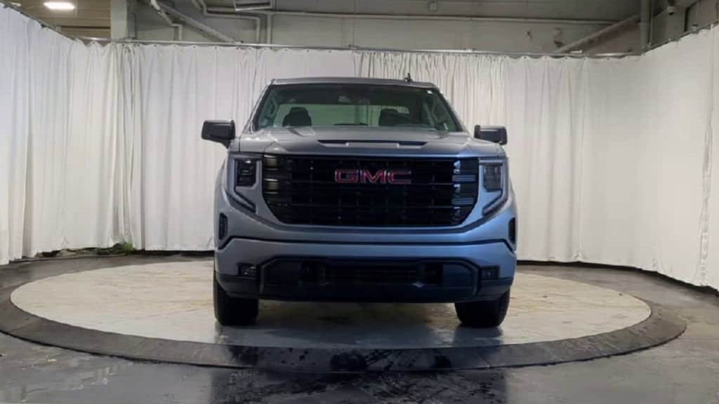 Thumbnail: 2025 GMC Sierra 1500 - 3