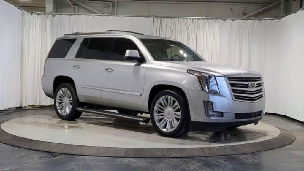 Thumbnail: 2015 Cadillac Escalade - 3