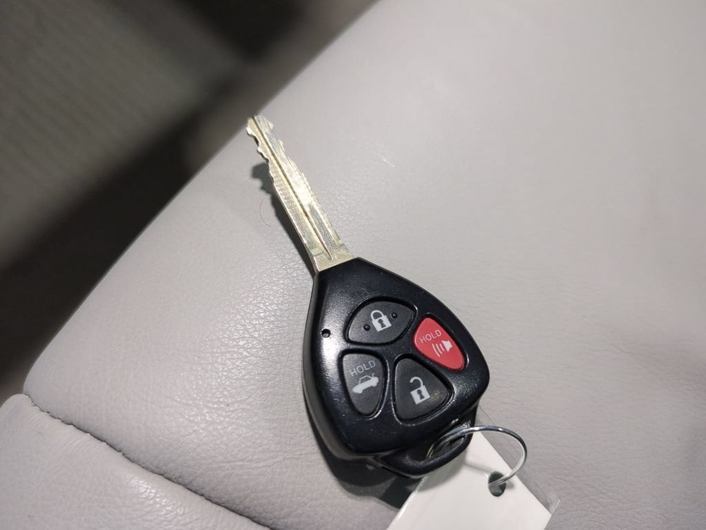 Thumbnail: 2011 Toyota Avalon - 40
