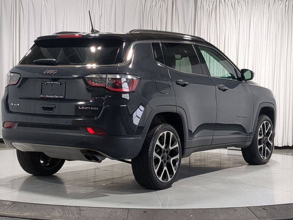 Thumbnail: 2018 Jeep Compass - 17
