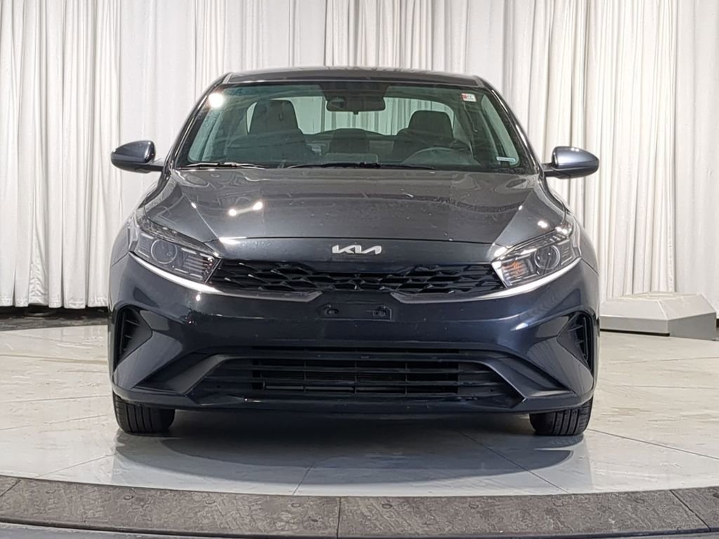 Thumbnail: 2022 Kia Forte - 17