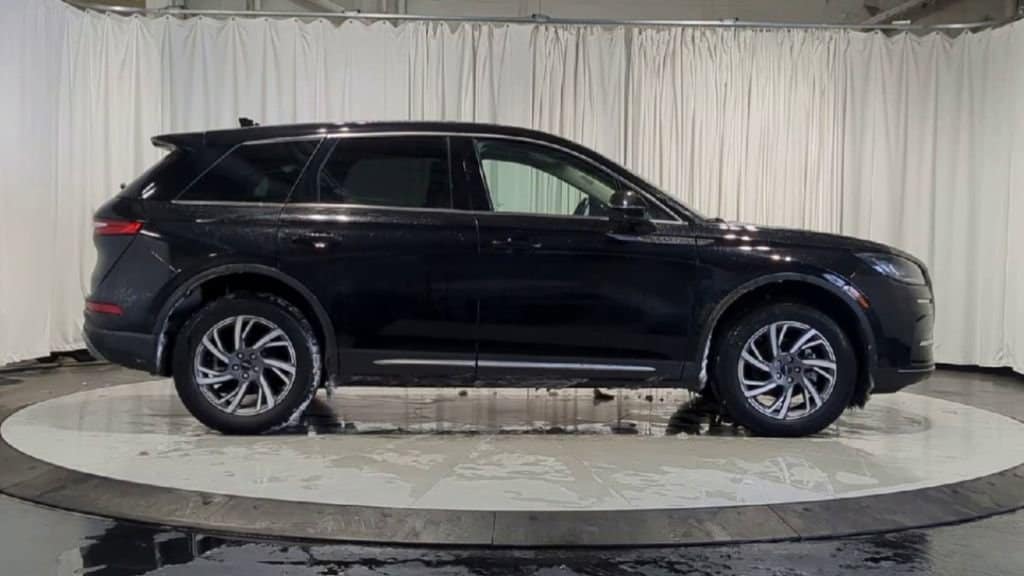 Thumbnail: 2023 Lincoln Corsair - 11