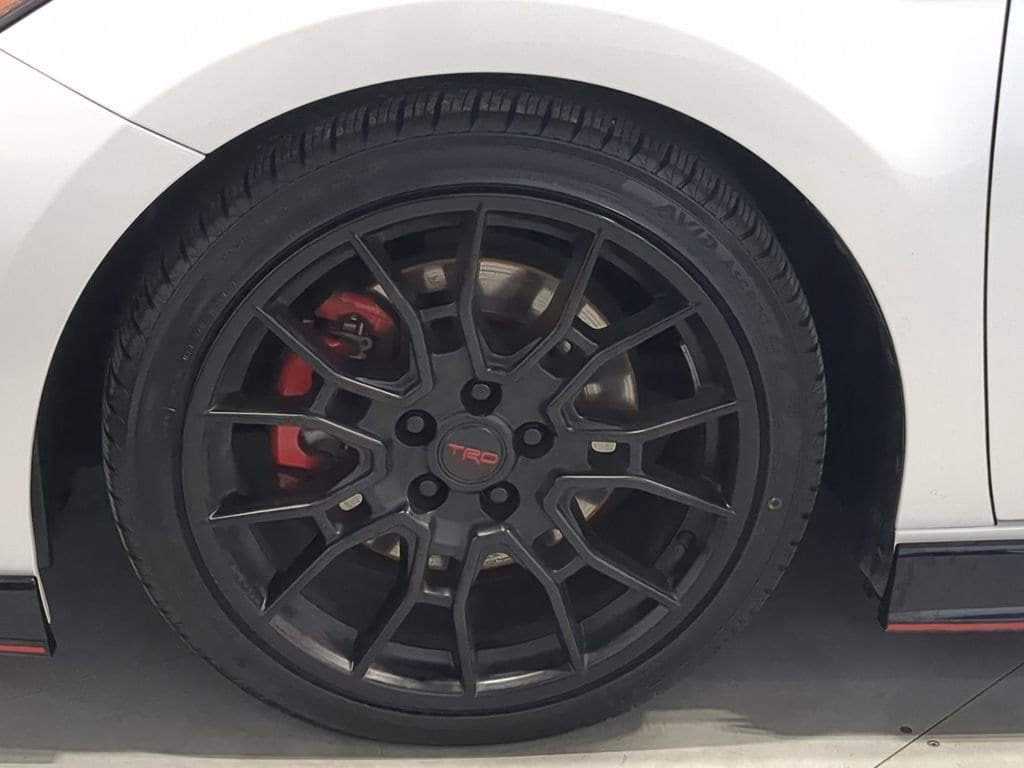 Thumbnail: 2023 Toyota Camry - 17