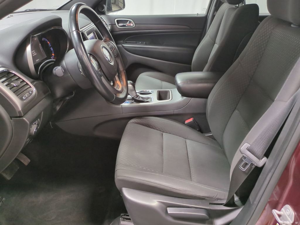 2018 Jeep Grand Cherokee Laredo 18