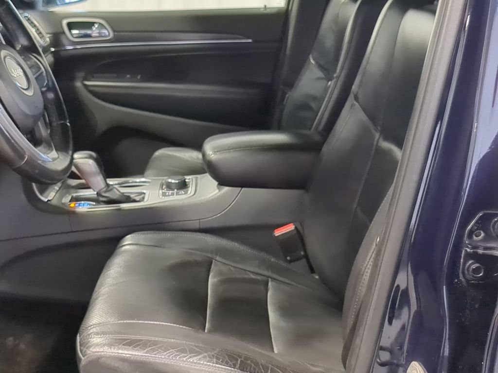 Thumbnail: 2018 Jeep Grand Cherokee - 23