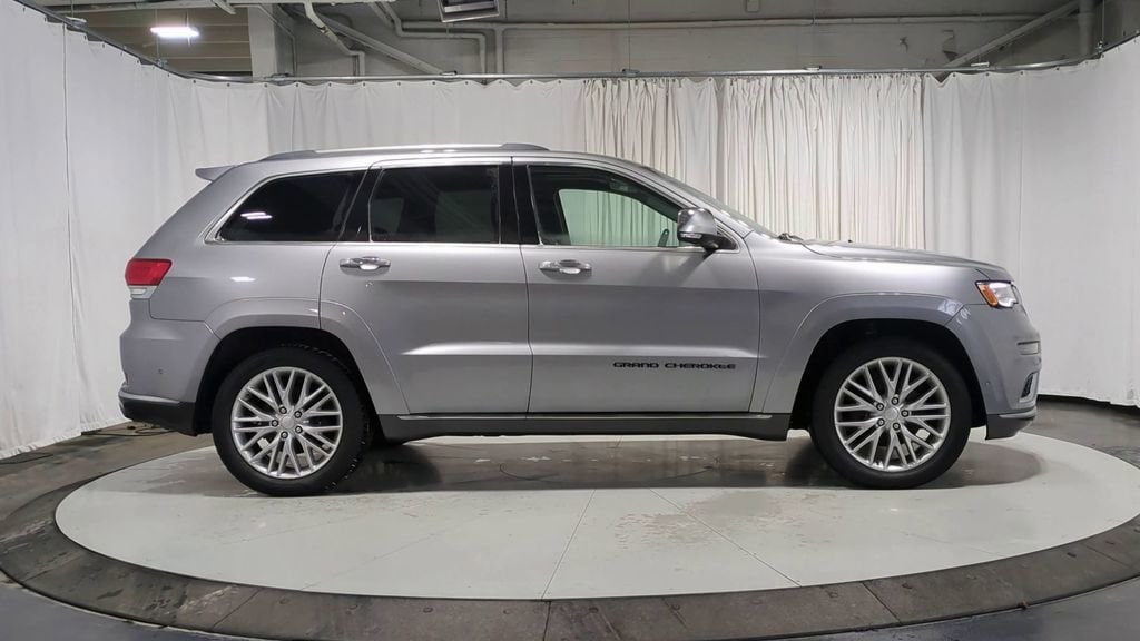 Thumbnail: 2018 Jeep Grand Cherokee - 9