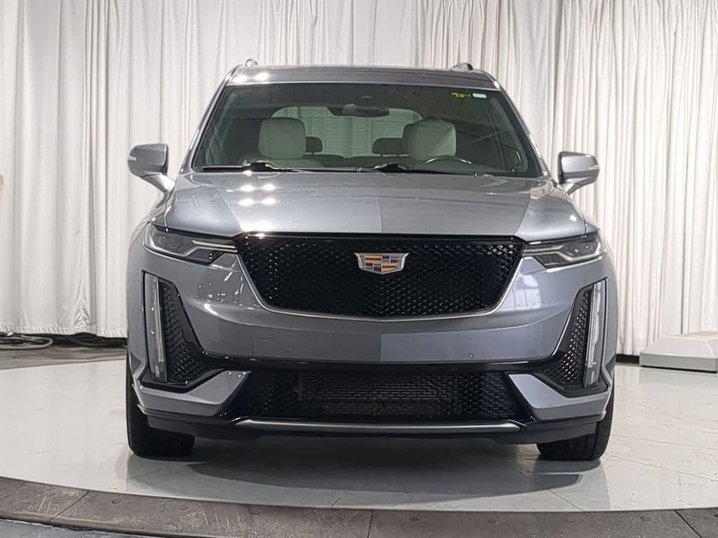 Thumbnail: 2021 Cadillac XT6 - 21