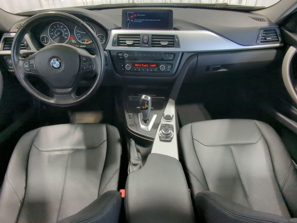 Thumbnail: 2013 BMW 3 Series - 18