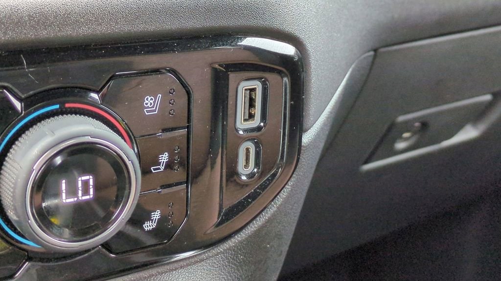 Thumbnail: 2023 Chevrolet Silverado 1500 - 34