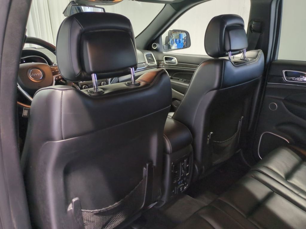 Thumbnail: 2015 Jeep Grand Cherokee - 20