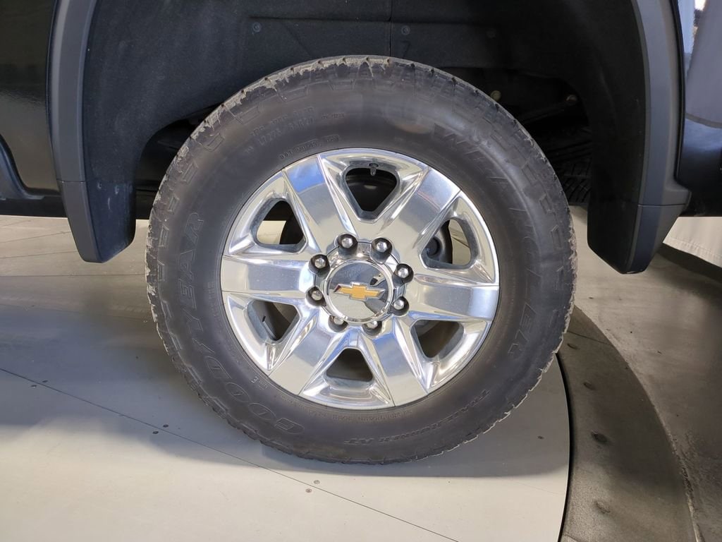 Thumbnail: 2021 Chevrolet Silverado 3500 - 17