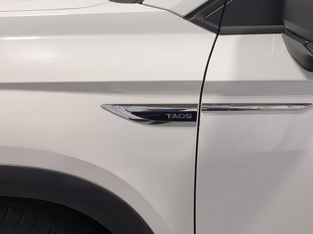 Thumbnail: 2022 Volkswagen Taos - 12