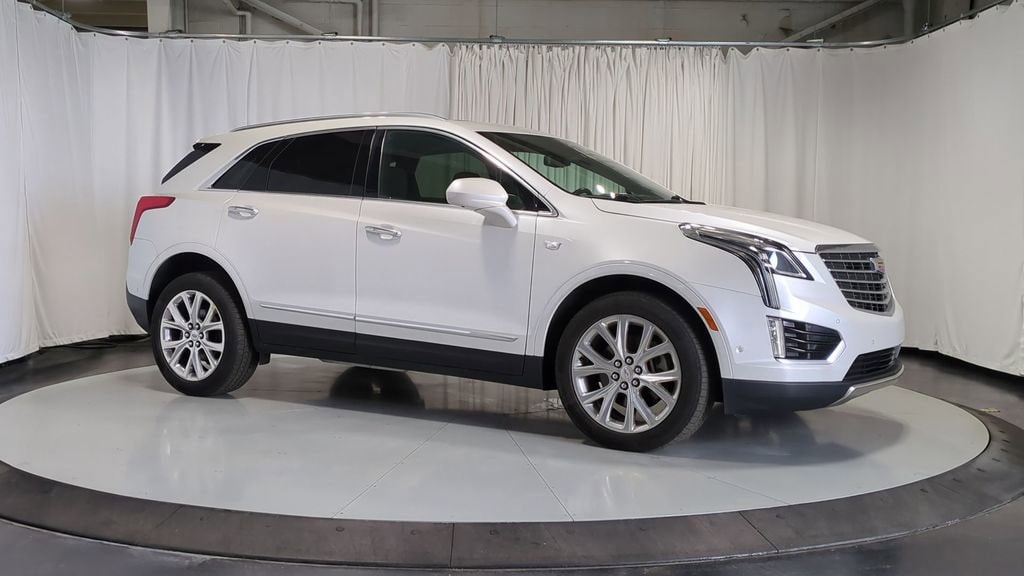 Thumbnail: 2018 Cadillac XT5 - 3