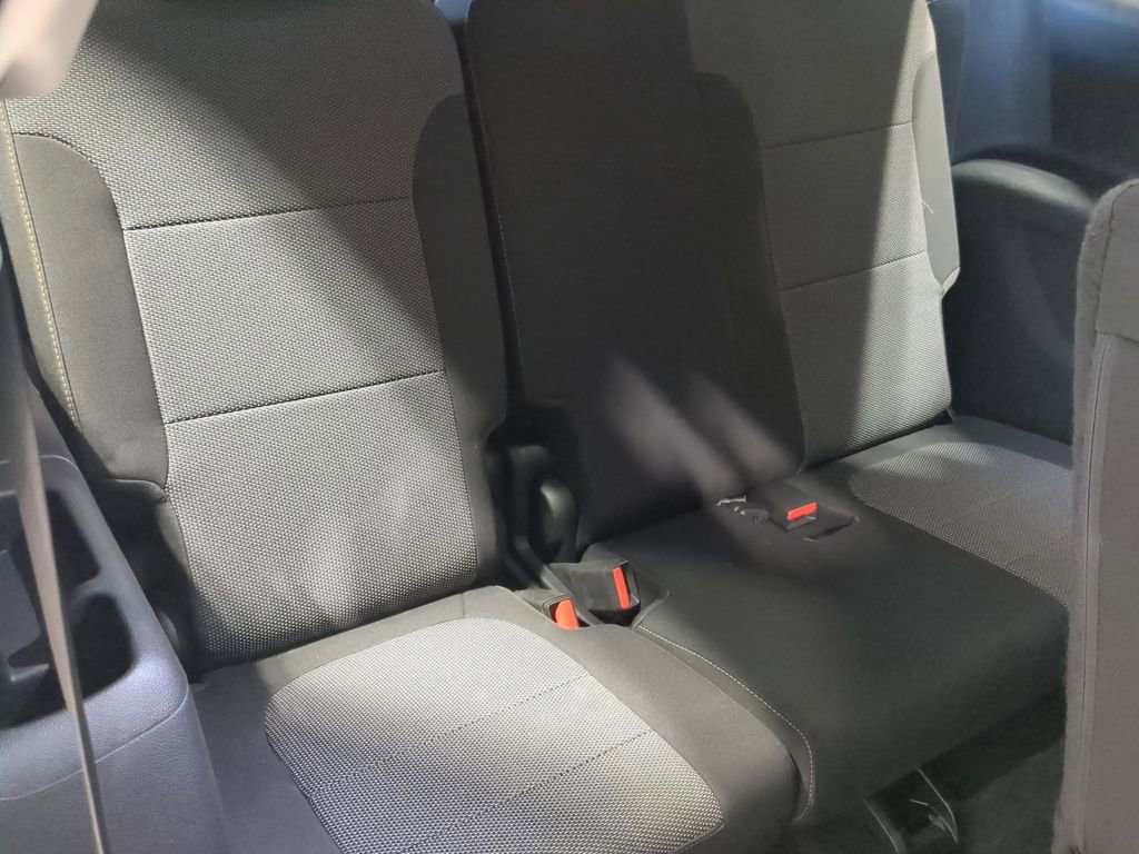 Thumbnail: 2020 Chevrolet Traverse - 32